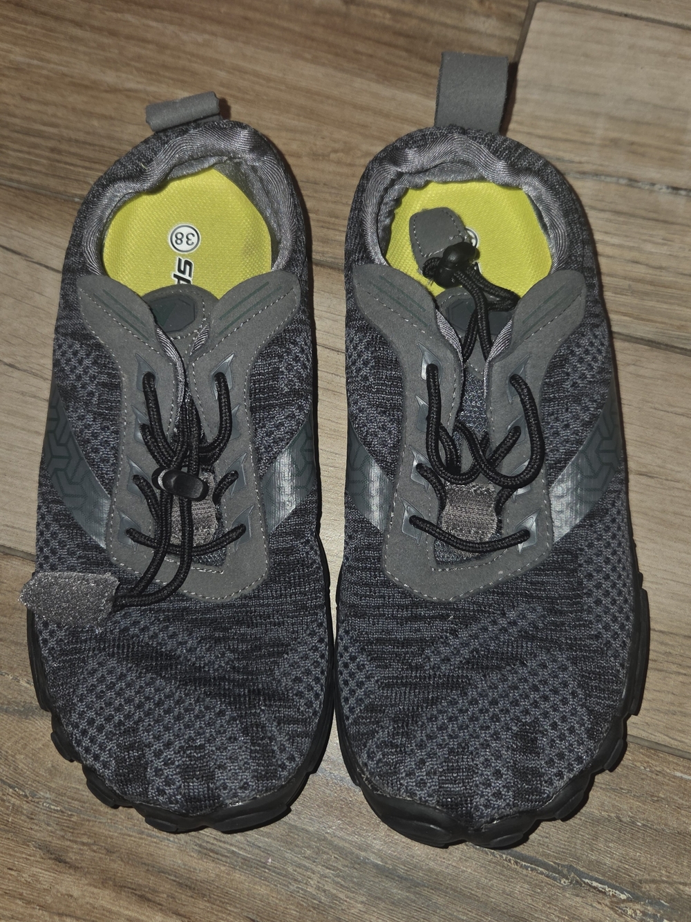 Men's Athletic Slip-On Sneakers in Dark Gray